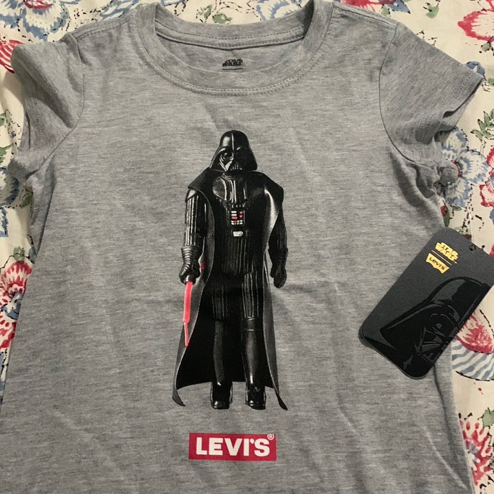 NWT Levis Star Wars t-shirt SZ 6